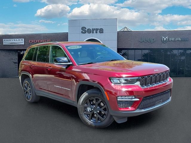 Used 2023 Jeep Grand Cherokee Limited AWD/4WD image 1
