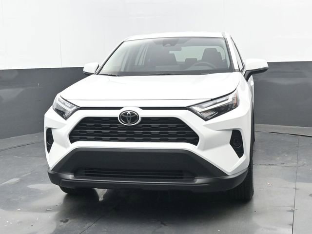 Used 2025 Toyota RAV4 LE image 18