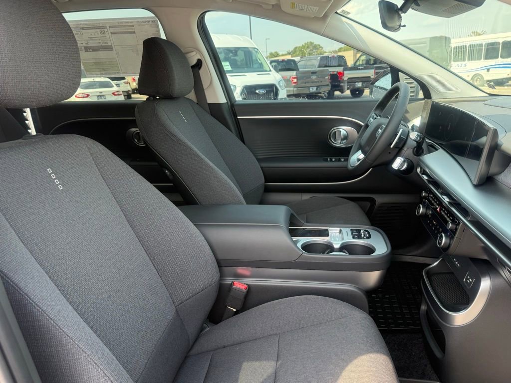 New 2026 Hyundai Ioniq 9 SE image 12