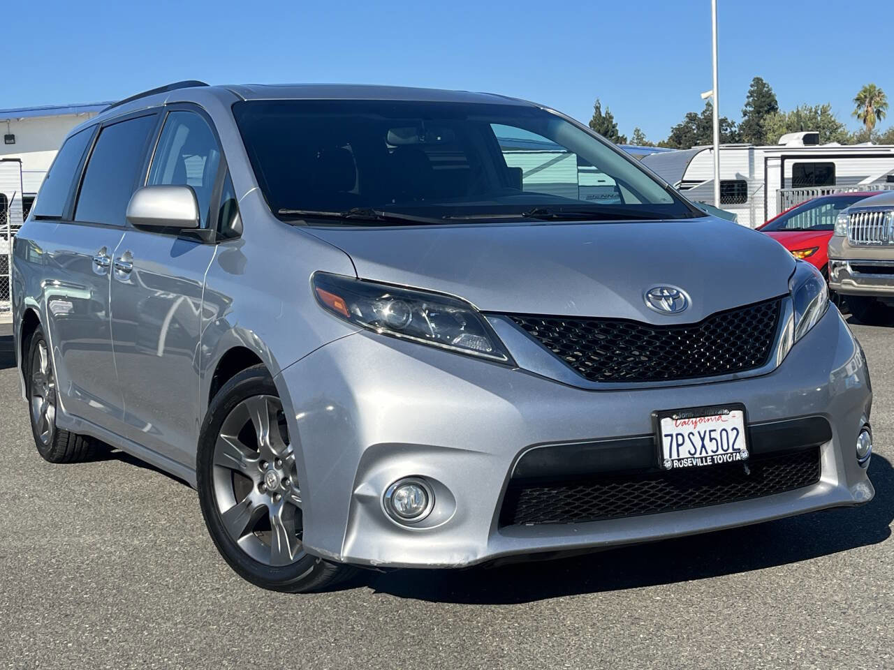 Used 2015 Toyota Sienna SE Premium