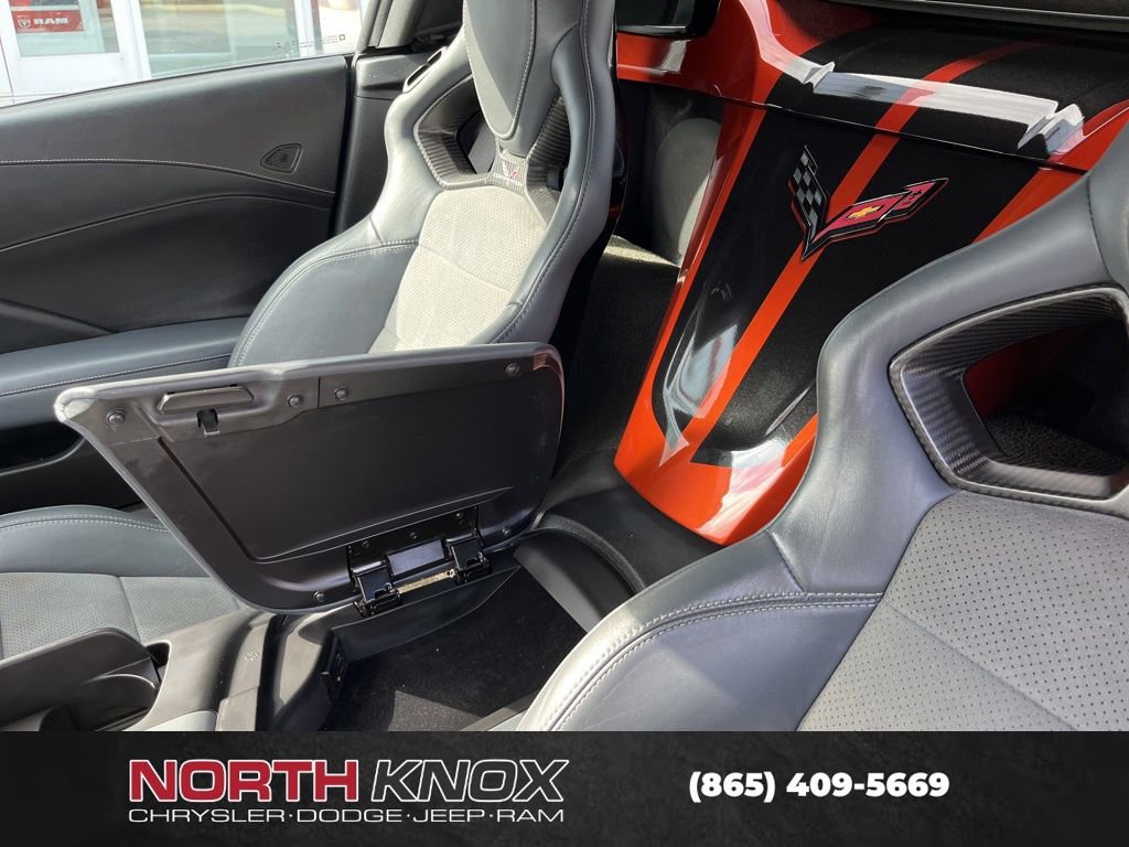 Used 2015 Chevrolet Corvette Z06 w/ 3LZ Preferred Equipment Group image 10