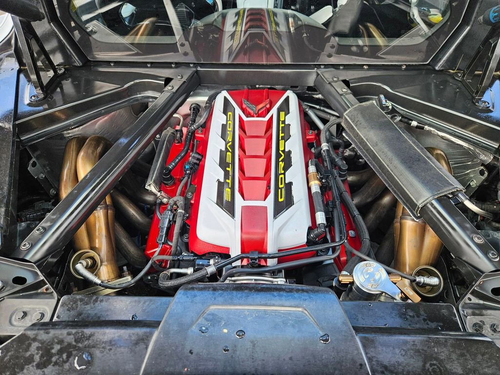 Used 2020 Chevrolet Corvette Stingray Preferred Cpe w/ 2LT Preferred Equipment Group RWD image 28