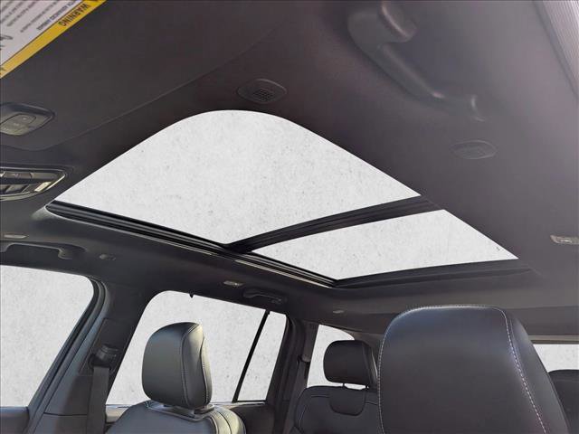 New 2025 Jeep Grand Cherokee Limited w/ Luxury Tech Group II image 15