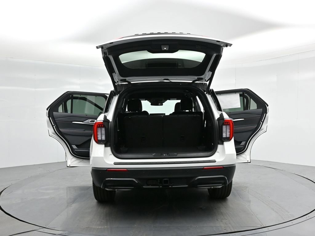 New 2025 Ford Explorer ST-Line w/ Premium Package image 38