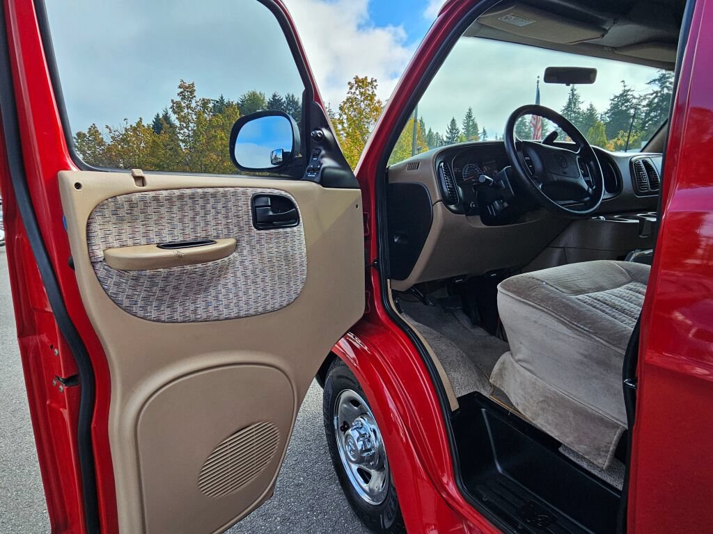 Used 2000 Dodge B2500 RWD image 25