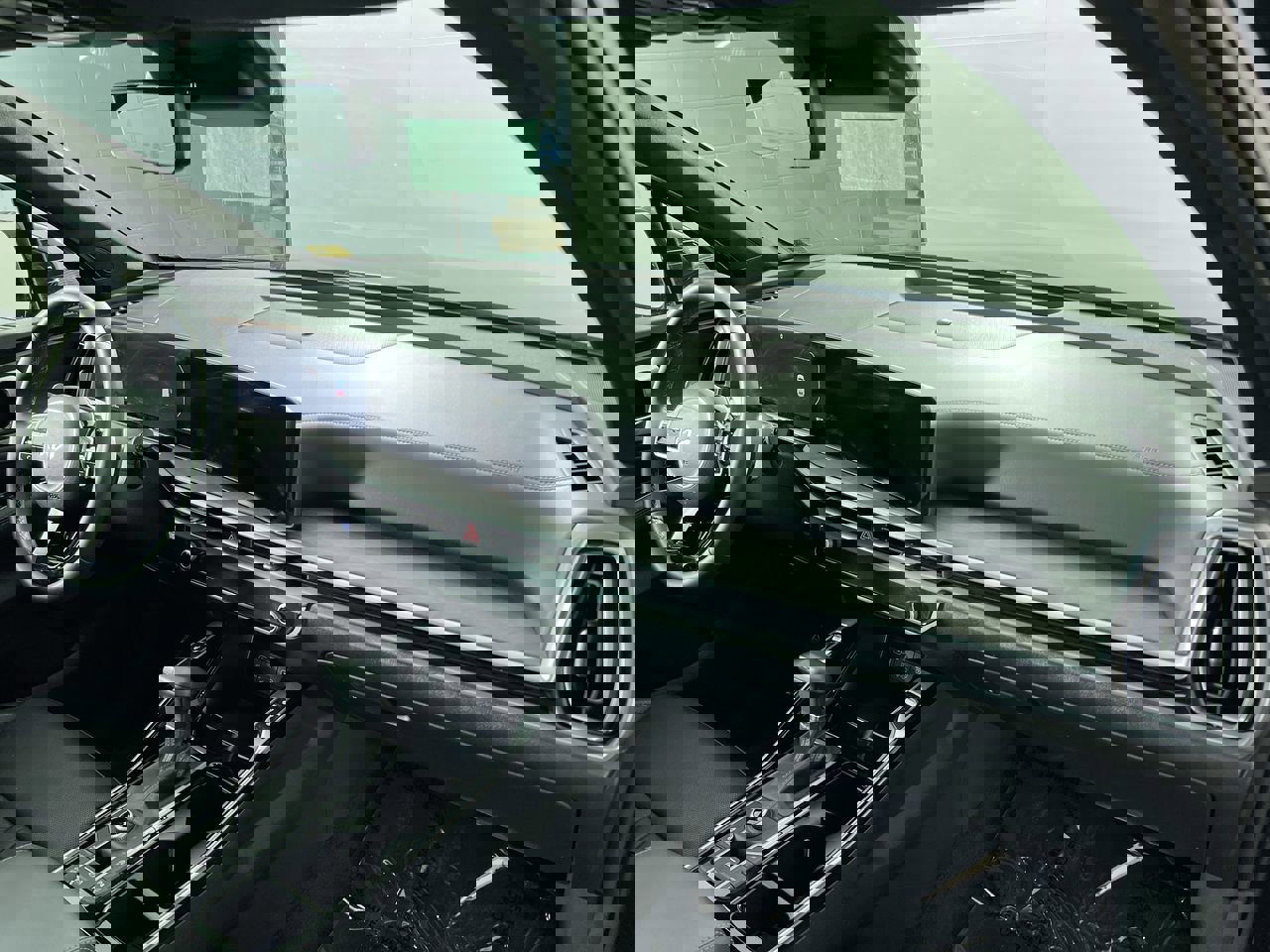 Certified 2025 Kia Sorento SX Prestige image 30