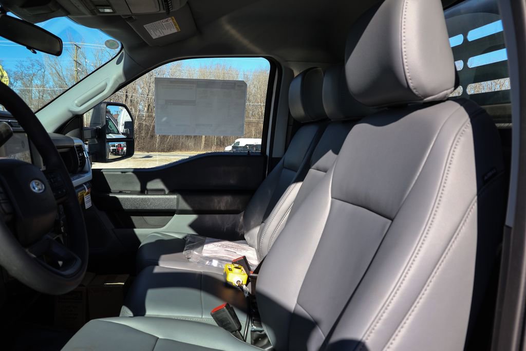 New 2024 Ford F550 4x4 Regular Cab Super Duty image 23