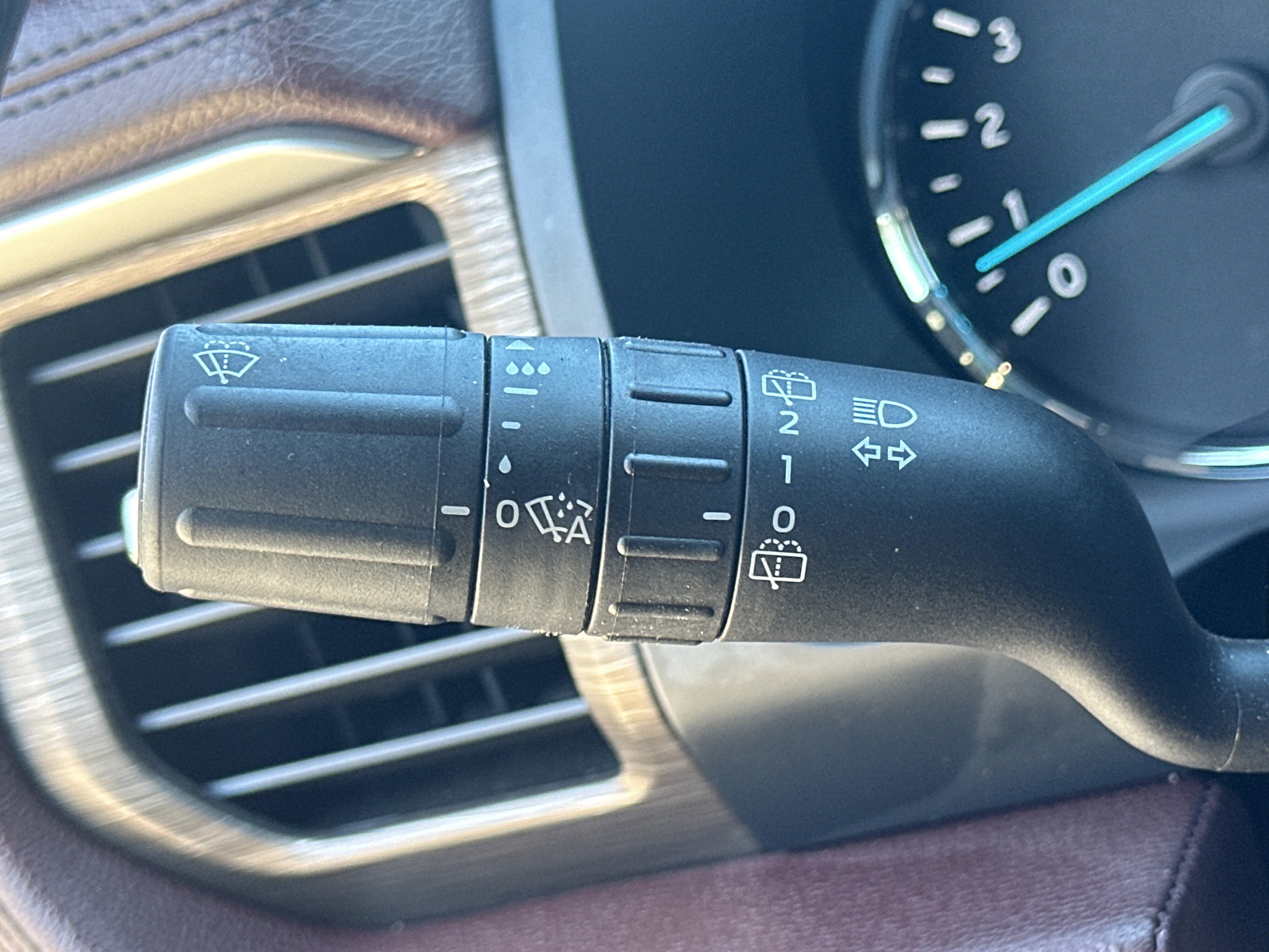 Used 2024 Ford Expedition Max Limited RWD image 23