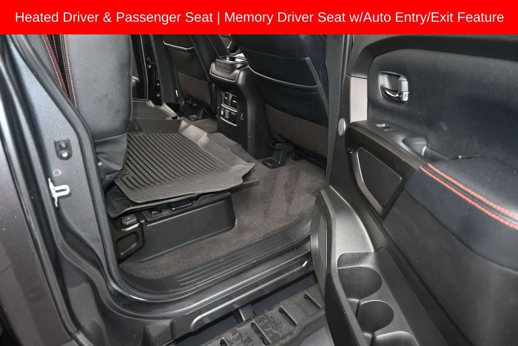Used 2021 Nissan Titan PRO-4X w/ Pro-4x Convenience Package AWD/4WD image 13