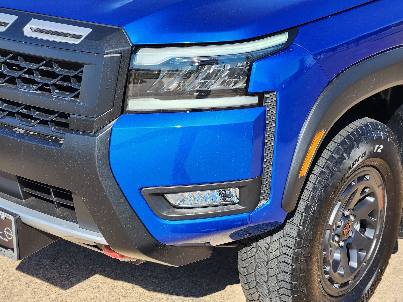 New 2026 Nissan Frontier PRO-4X w/ Pro-4x Convenience Package image 9