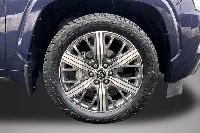 Used 2024 Toyota Sequoia Capstone image 8