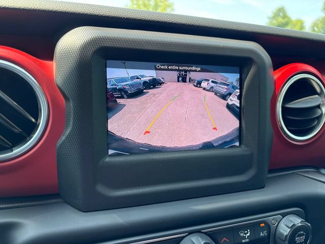 Used 2021 Jeep Wrangler Unlimited Rubicon w/ Safety Group AWD/4WD image 15