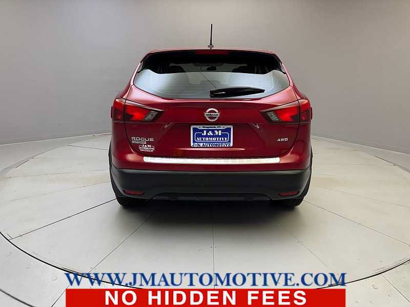 Used 2017 Nissan Rogue Sport S w/ S Appearance Package AWD/4WD image 4