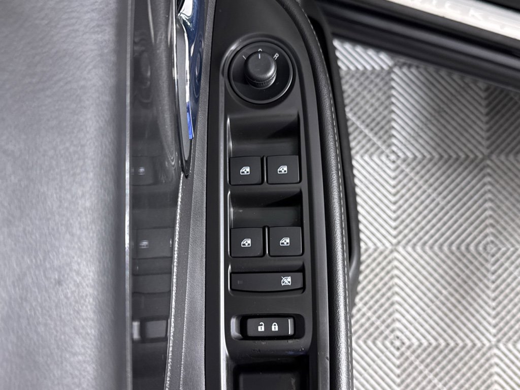 Used 2018 Buick Encore Preferred image 22