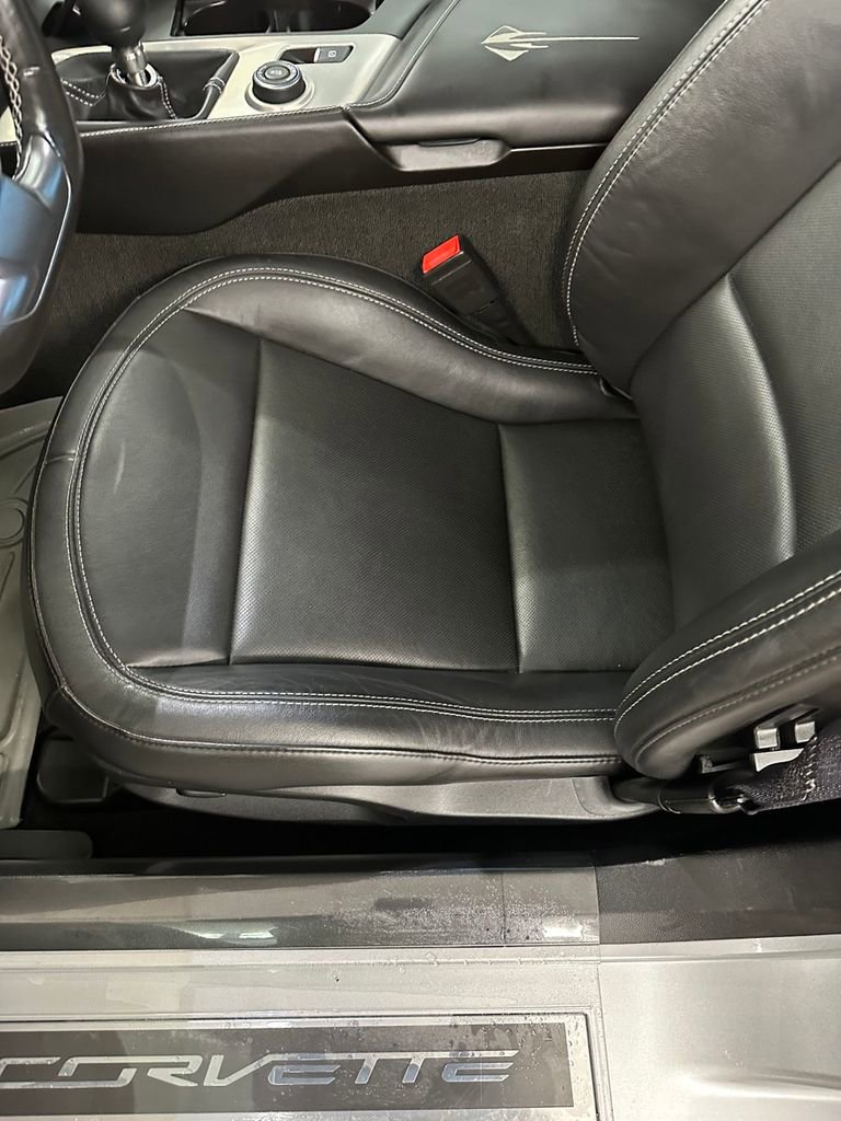 Used 2016 Chevrolet Corvette Stingray Coupe RWD image 14