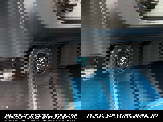 New 2025 Ford Maverick XLT image 9