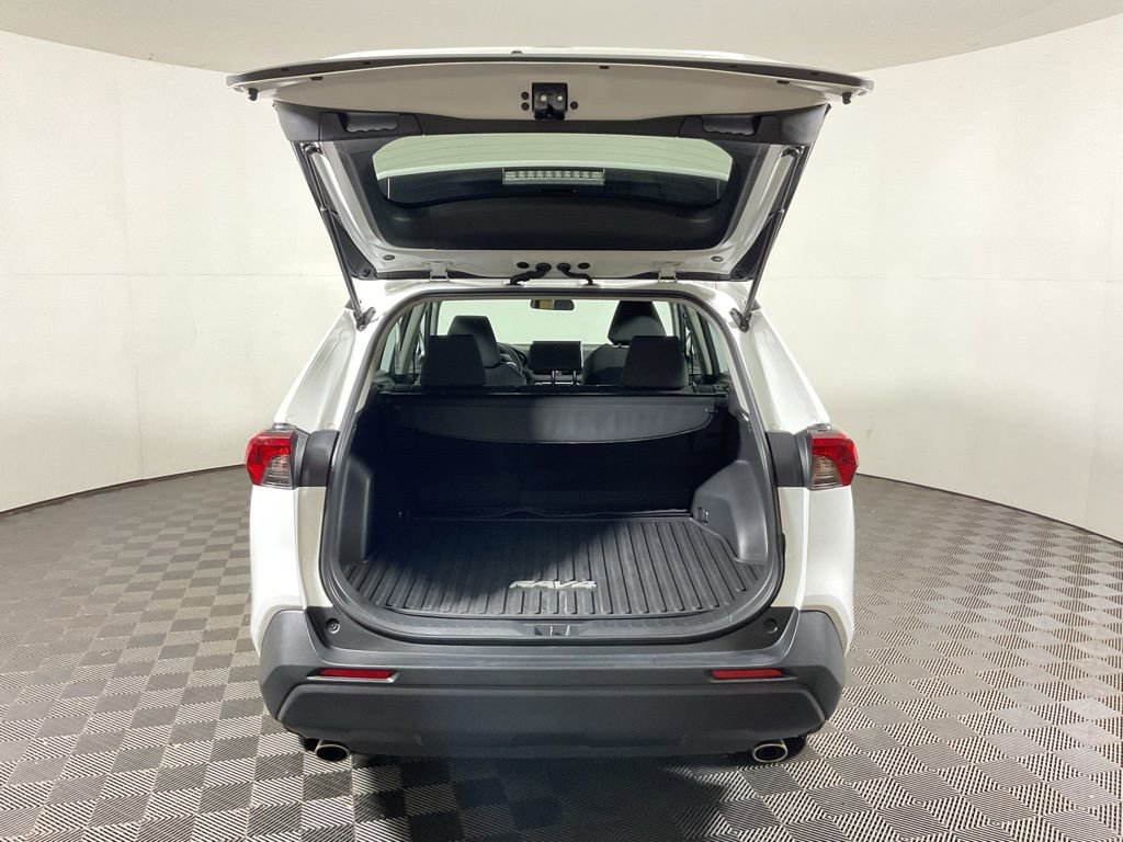 Used 2024 Toyota RAV4 XLE AWD/4WD image 14