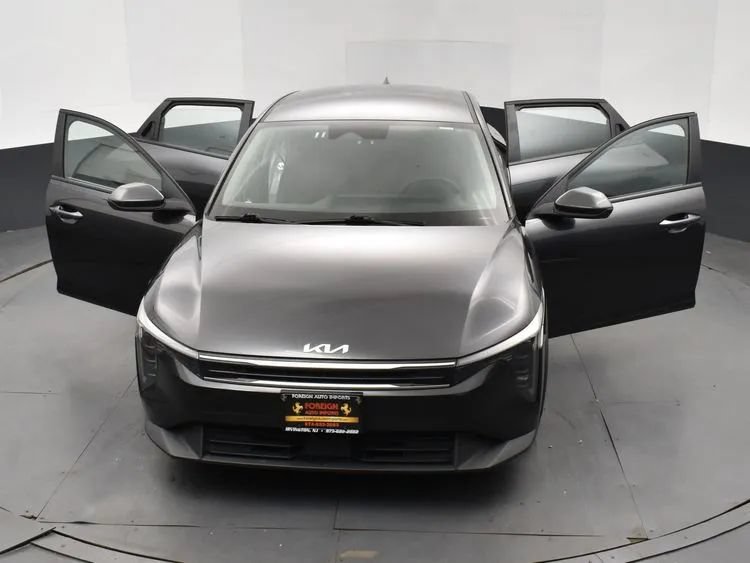 Used 2025 Kia K4 FWD image 10