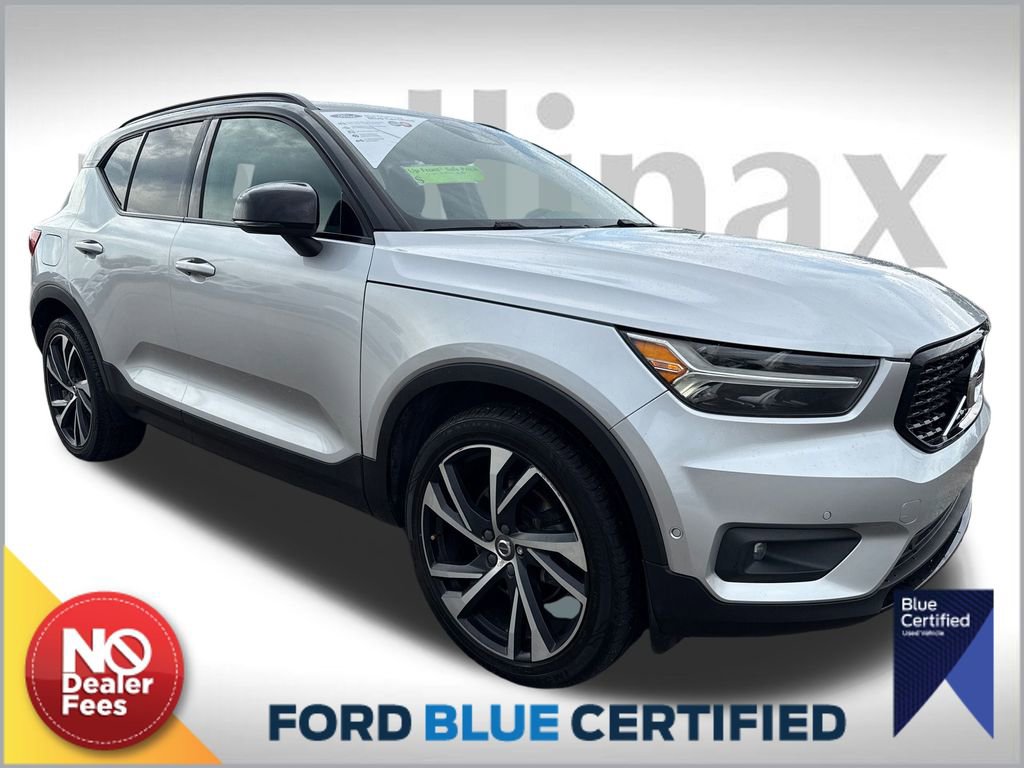 Used 2019 Volvo XC40 T5 R-Design