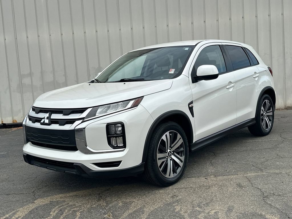 Used 2020 Mitsubishi Outlander Sport ES image 2