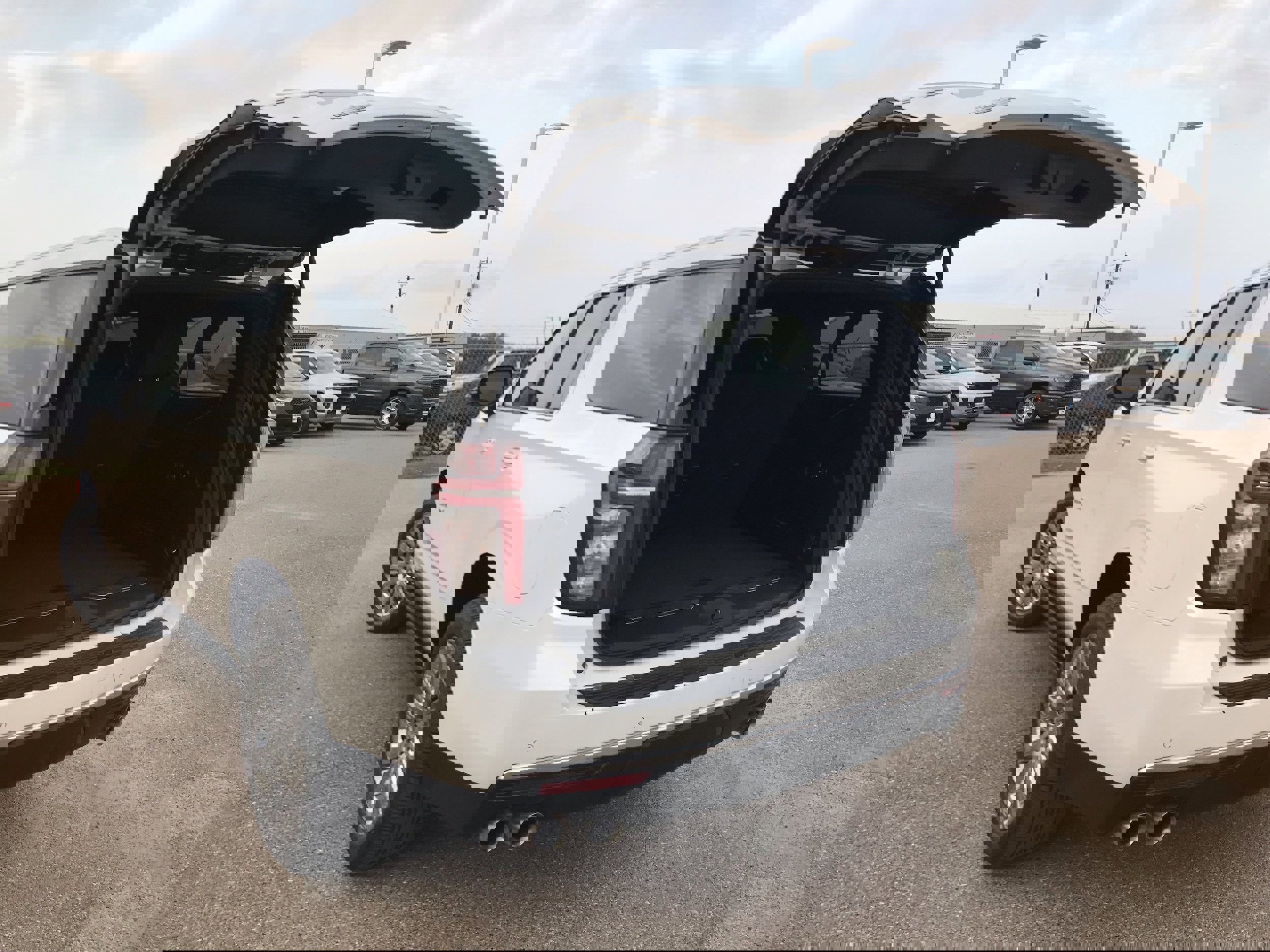 Used 2021 Chevrolet Suburban High Country w/ Premium Package image 26