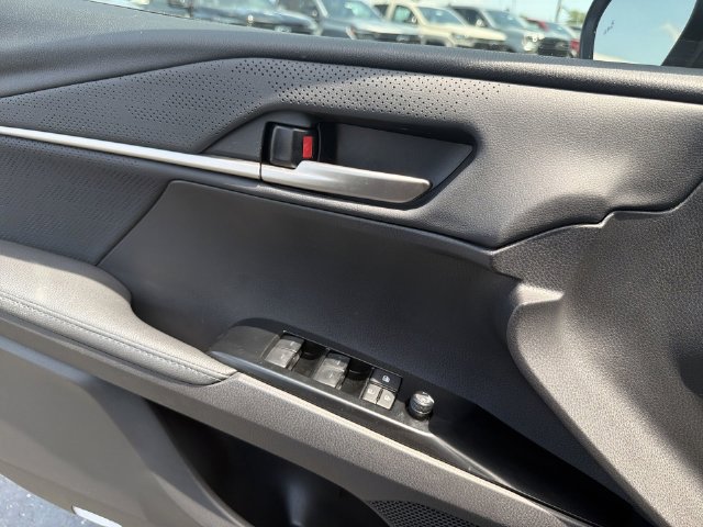 Used 2026 Toyota Camry XSE FWD image 23