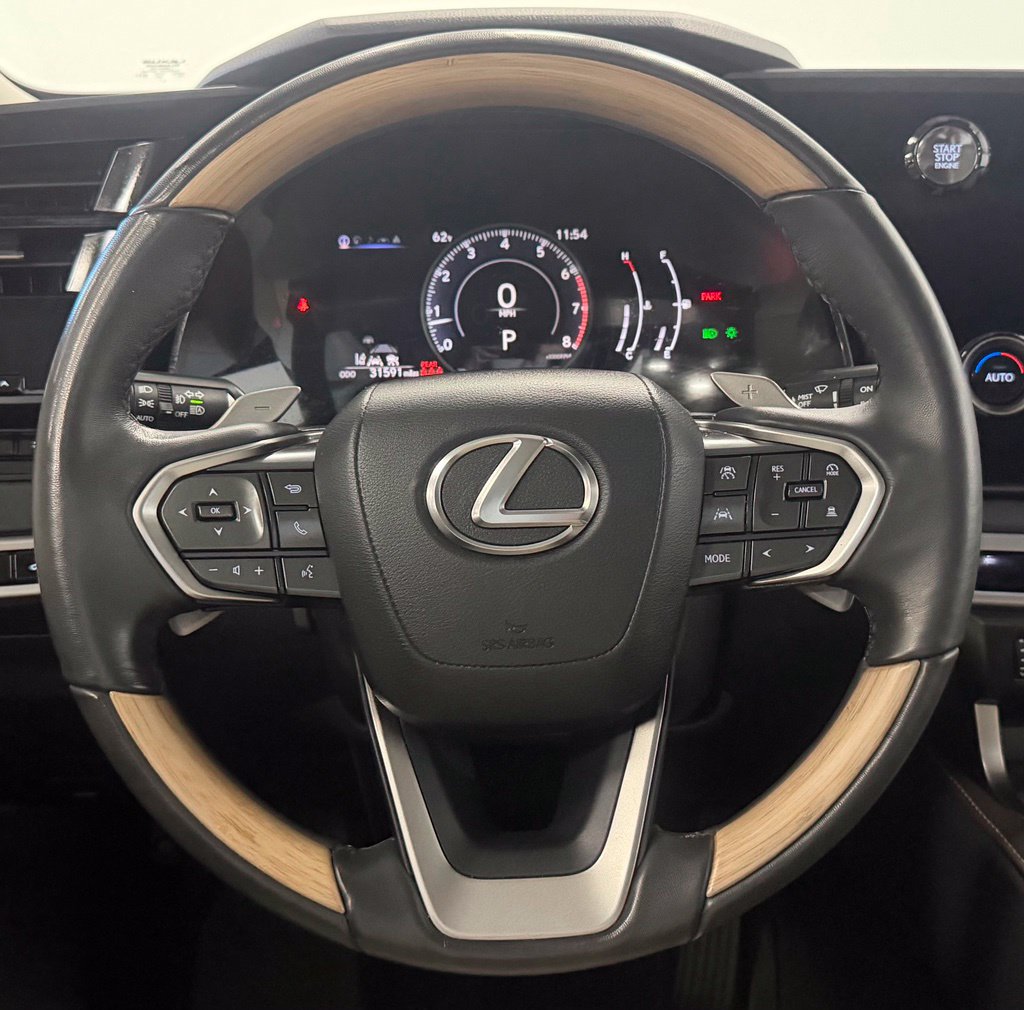 Used 2023 Lexus RX 350 Premium w/ Accessory Package AWD/4WD image 16