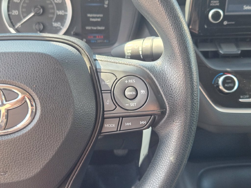 Used 2022 Toyota Corolla LE FWD image 34