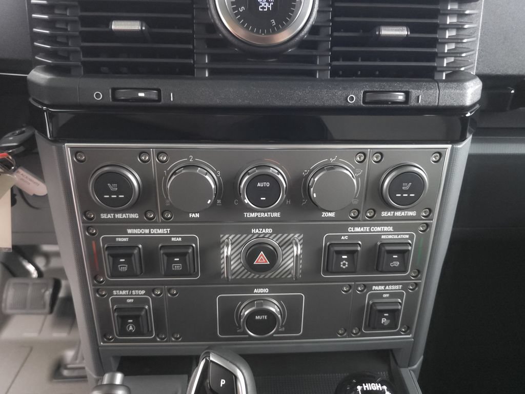 Used 2025 INEOS Grenadier Station Wagon AWD/4WD image 15
