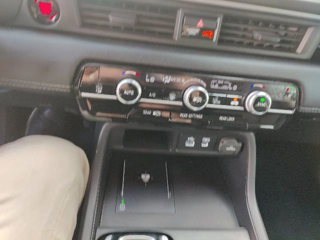 Used 2025 Honda Pilot EX-L image 38