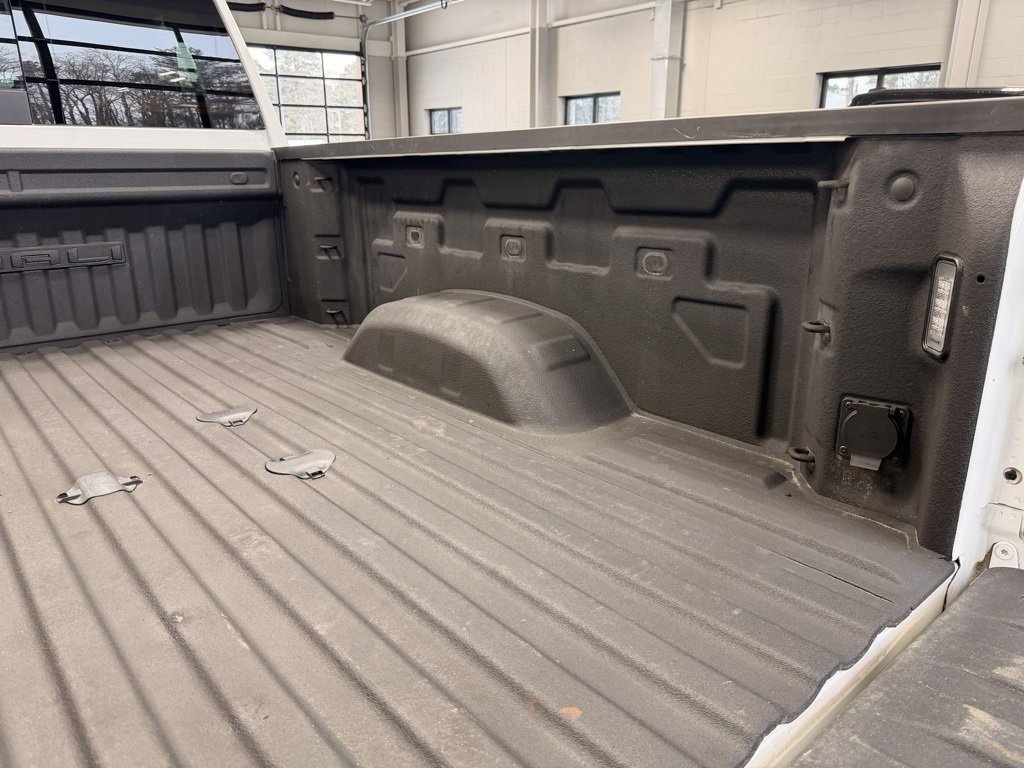 Used 2024 GMC Sierra 3500 Denali w/ Denali Reserve Package image 10