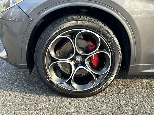 Used 2023 Alfa Romeo Stelvio Veloce image 10