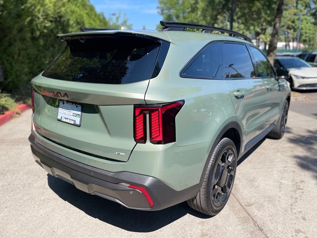 Certified 2025 Kia Sorento SX Prestige AWD/4WD image 4