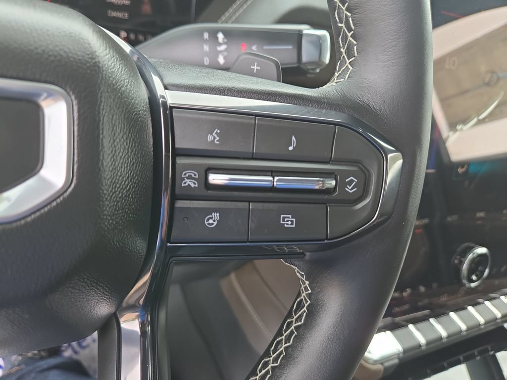 New 2026 GMC Yukon XL Denali Ultimate AWD/4WD image 17