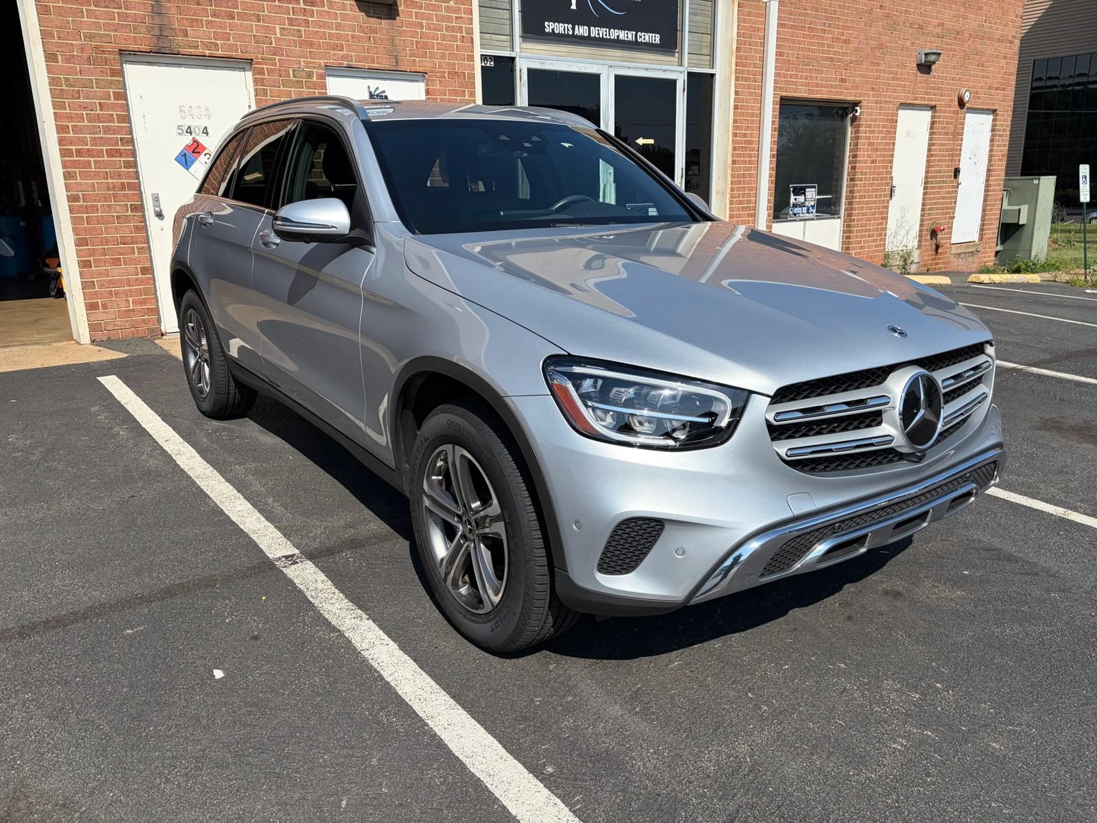 Used 2022 Mercedes-Benz GLC 300 4MATIC w/ Driver Assistance Package image 3