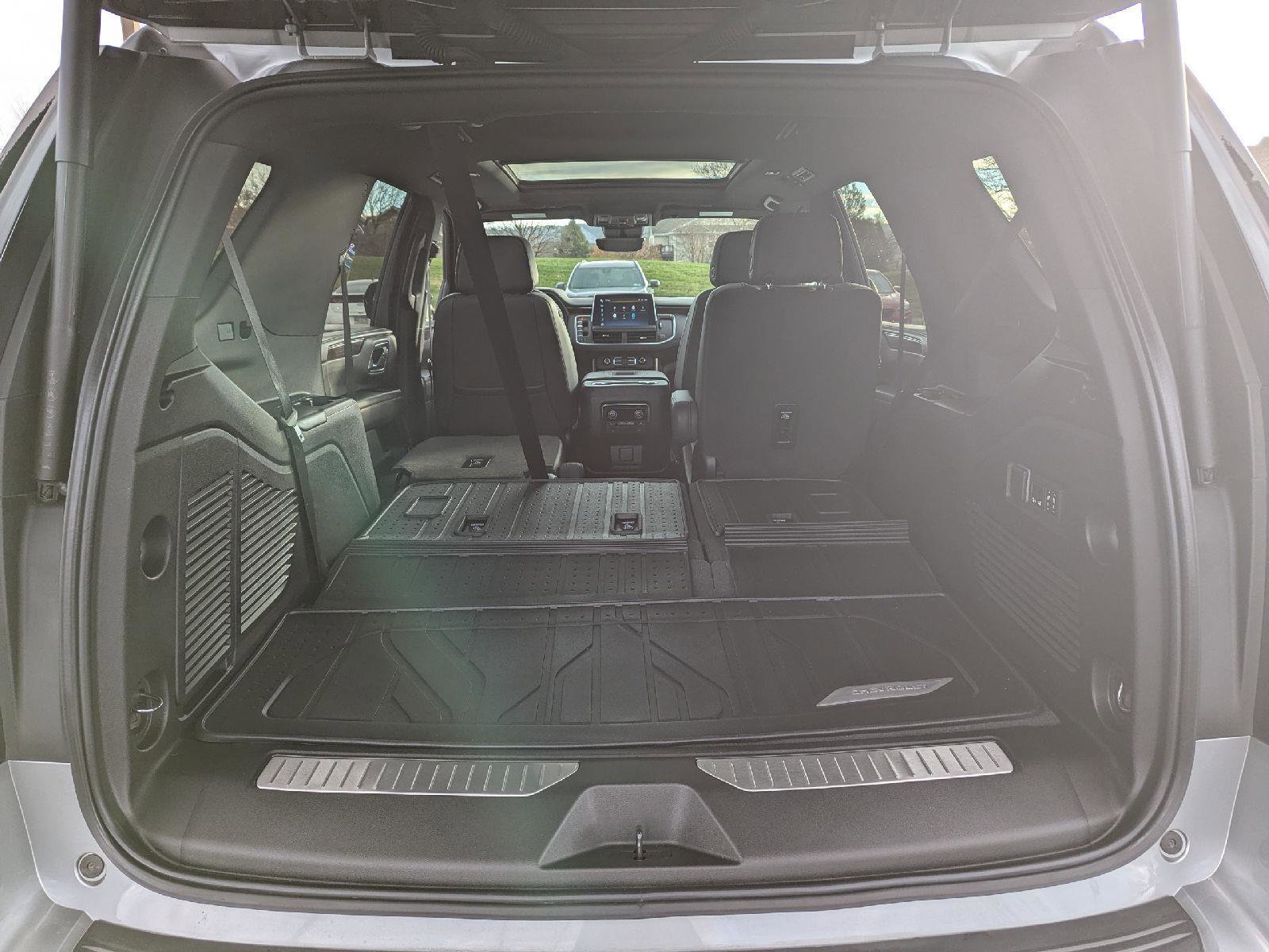 Used 2024 Chevrolet Tahoe High Country image 17