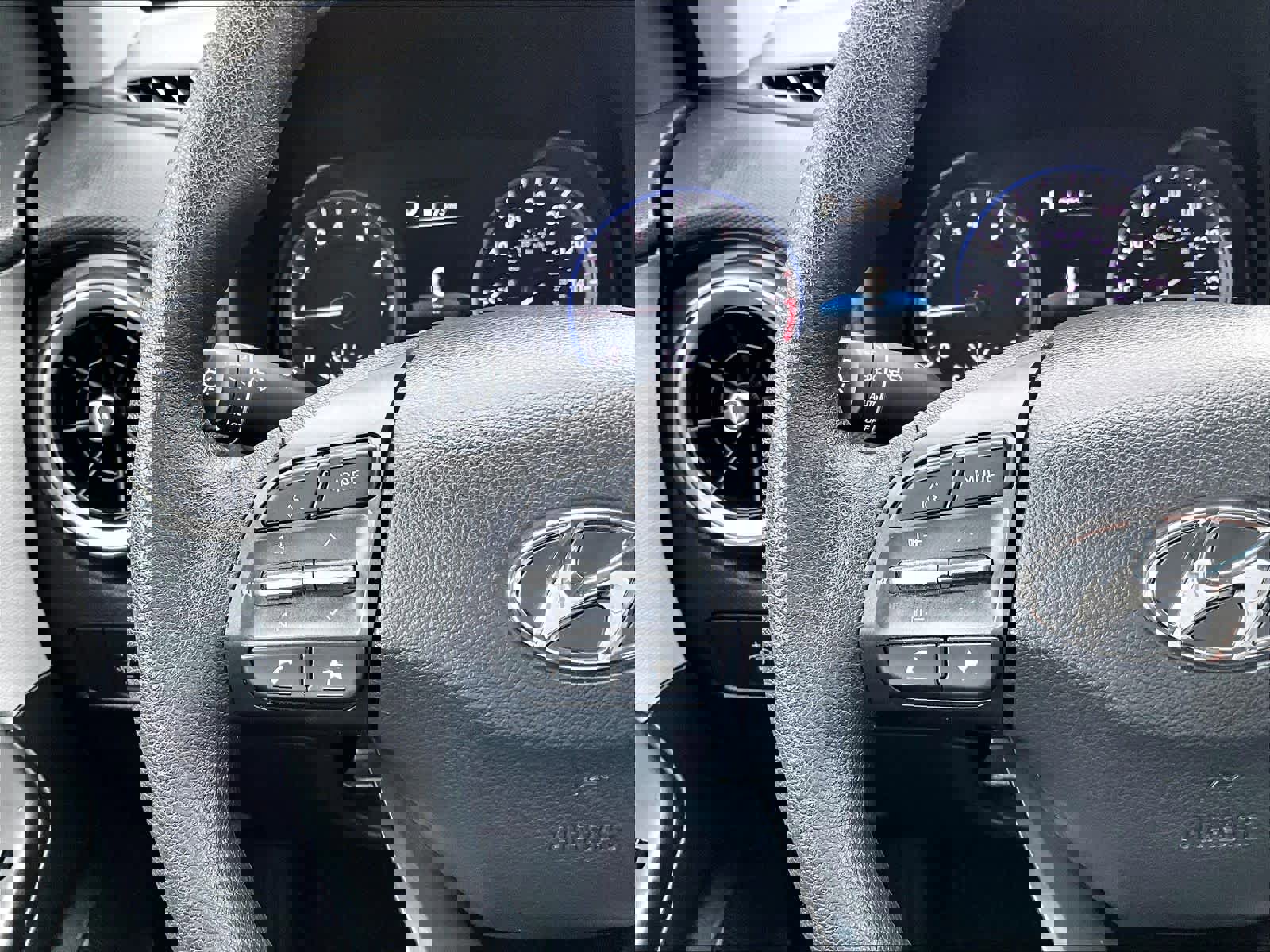 Used 2022 Hyundai Kona SEL image 22