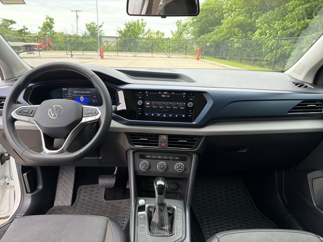 Used 2022 Volkswagen Taos SE FWD image 15