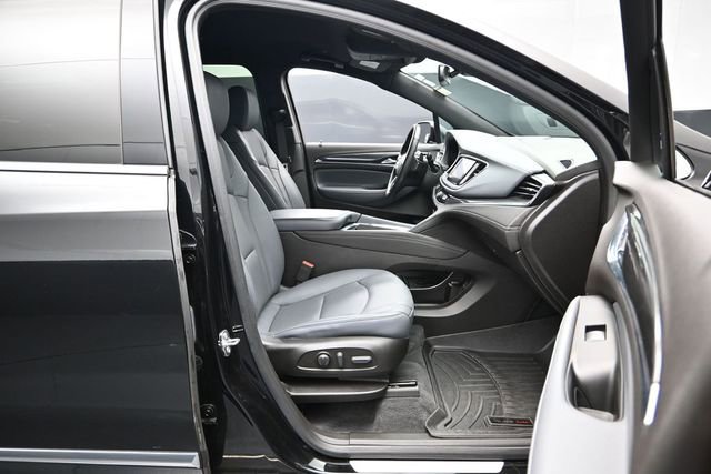 Used 2023 Buick Enclave Essence FWD image 28