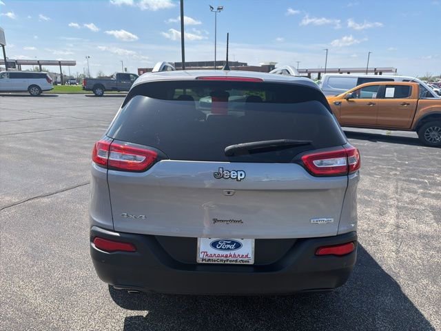 Used 2017 Jeep Cherokee Latitude w/ Safety/Convenience Group image 4