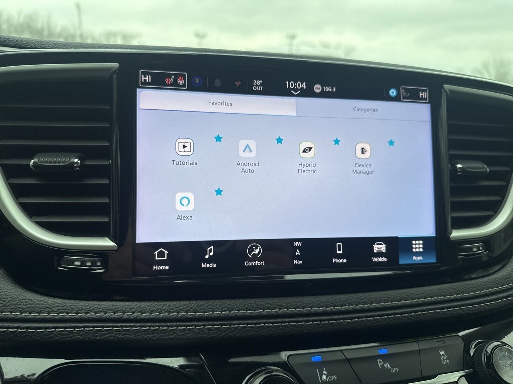 Used 2024 Chrysler Pacifica Select image 31