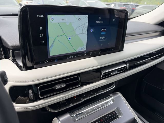 Used 2025 Lincoln Aviator AWD w/ Equipment Group 101A image 16