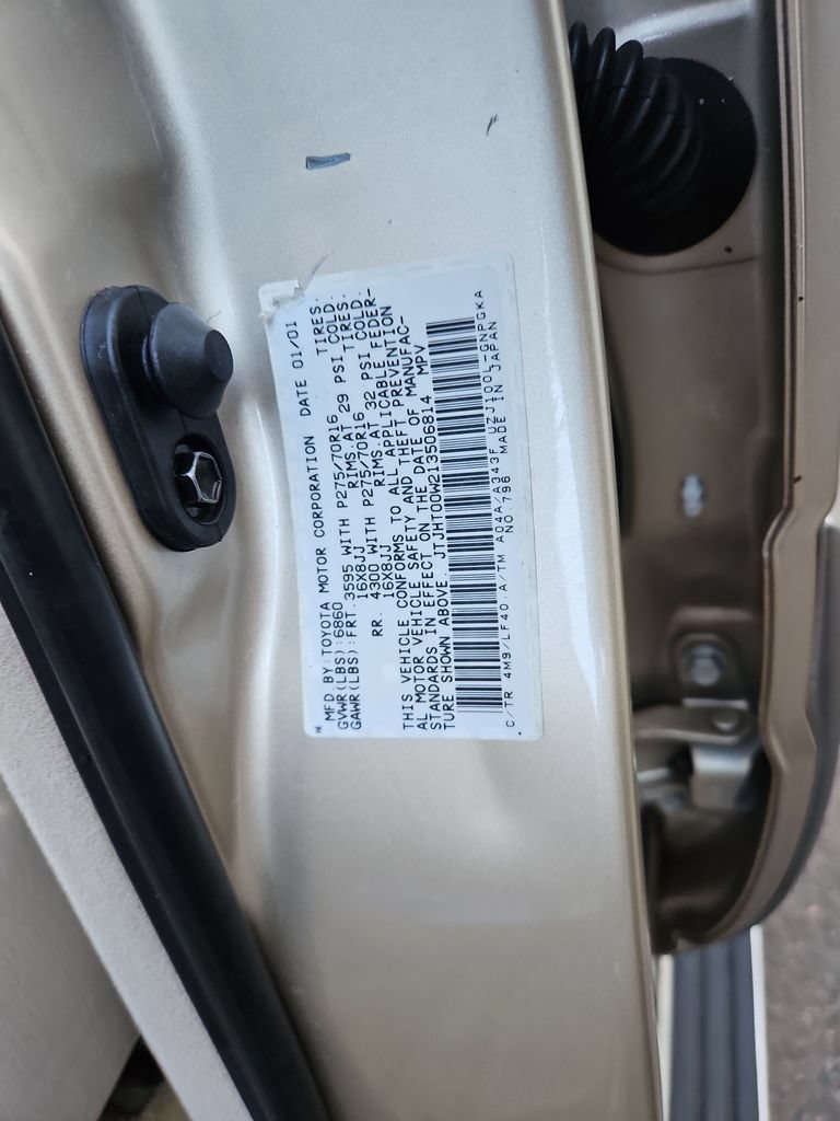 Used 2001 Lexus LX 470 4WD image 28