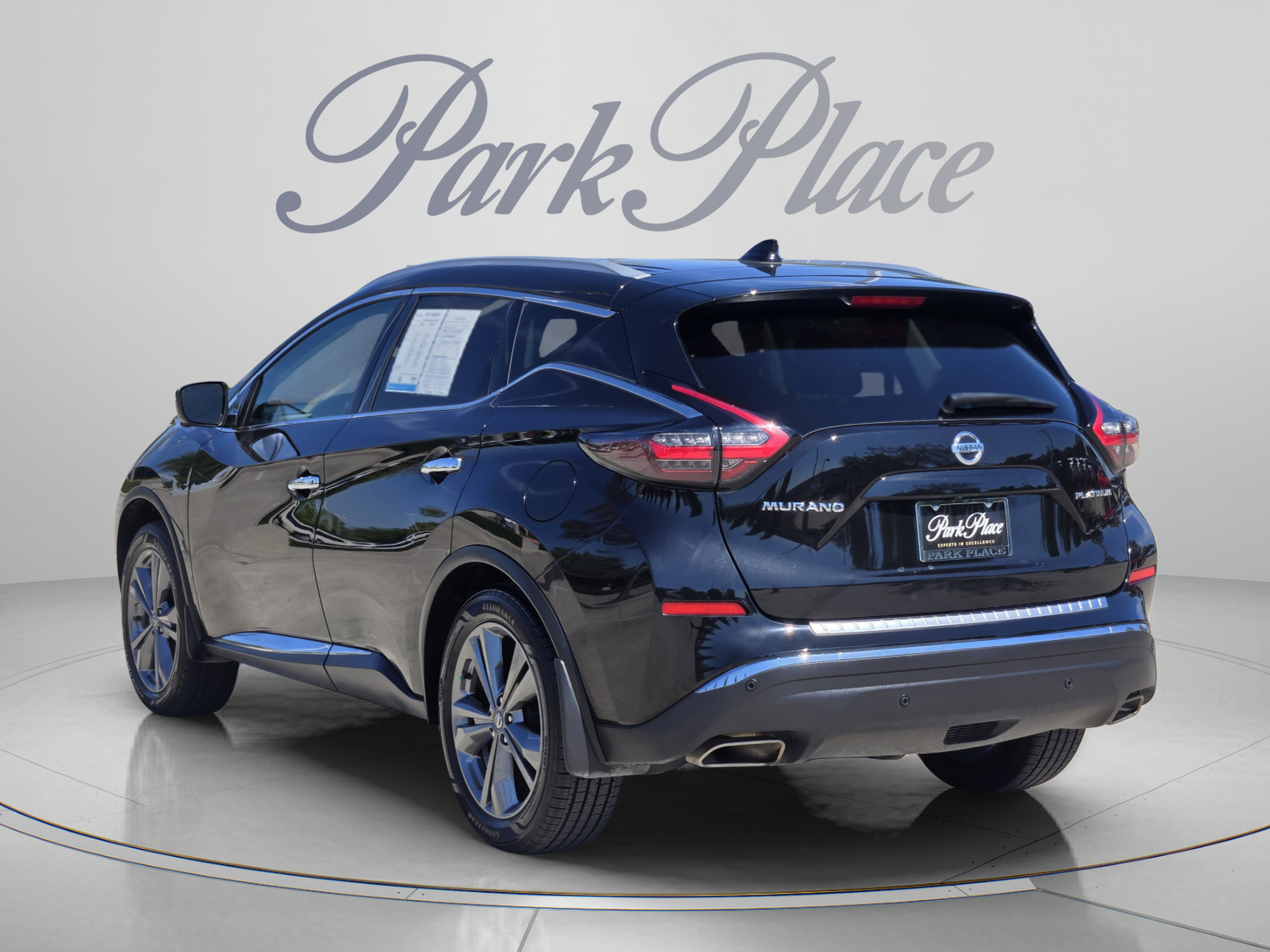 Used 2019 Nissan Murano Platinum w/ Cargo Package FWD image 2
