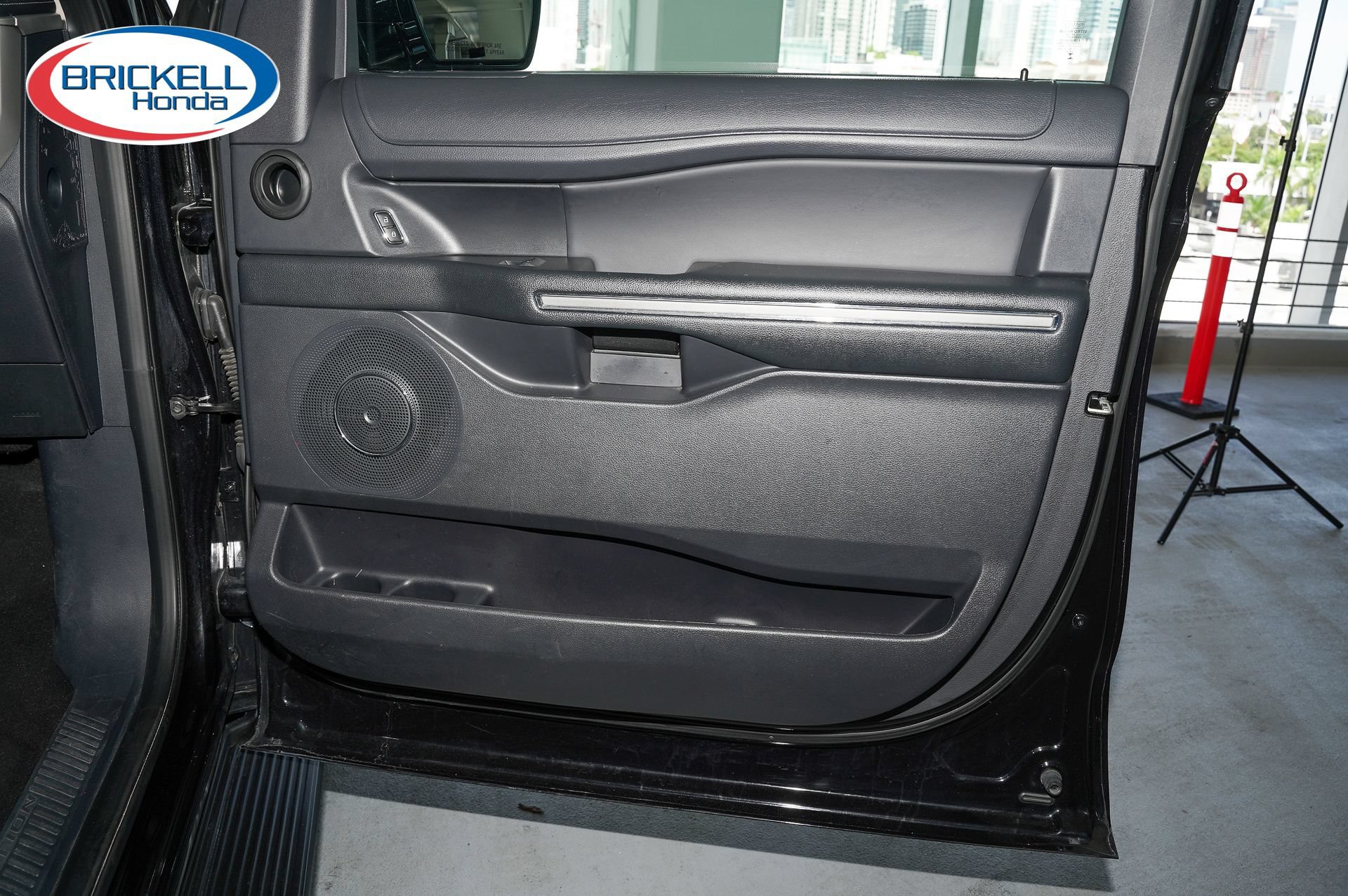 Used 2024 Ford Expedition Max XLT RWD image 14