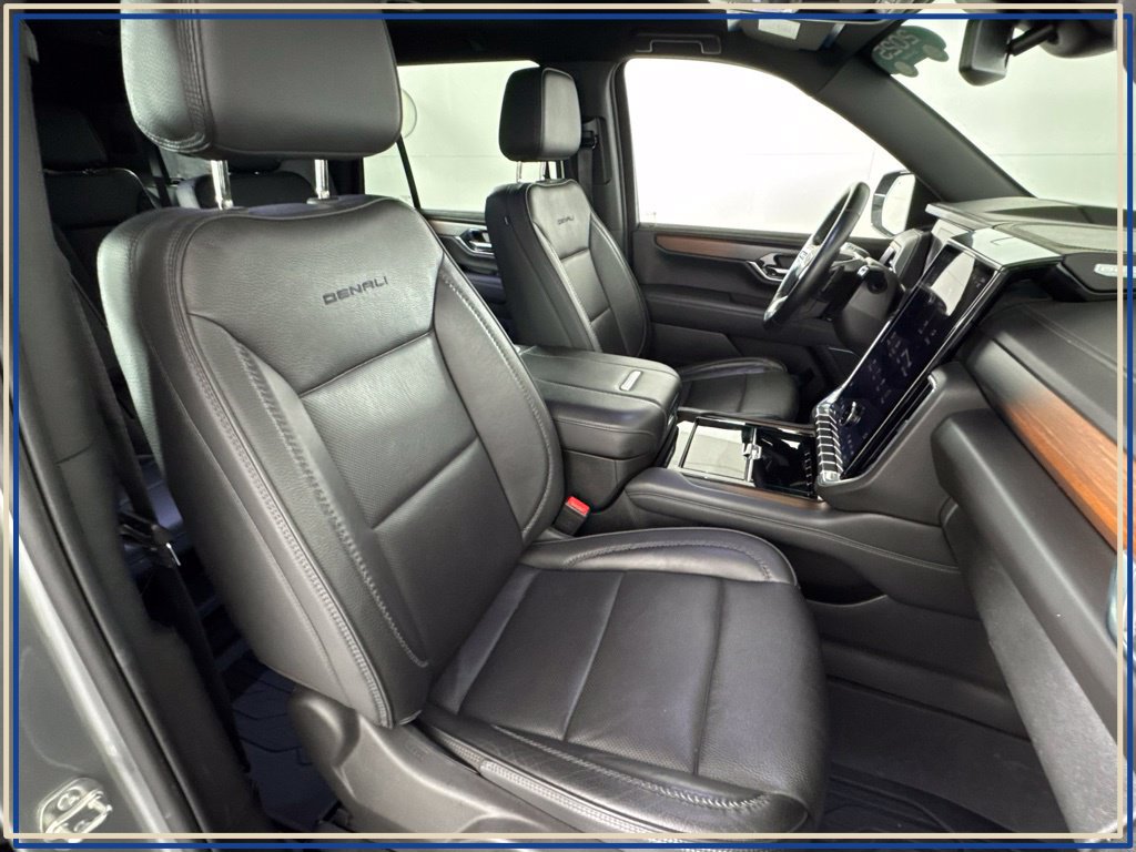 Certified 2025 GMC Yukon Denali AWD/4WD image 45