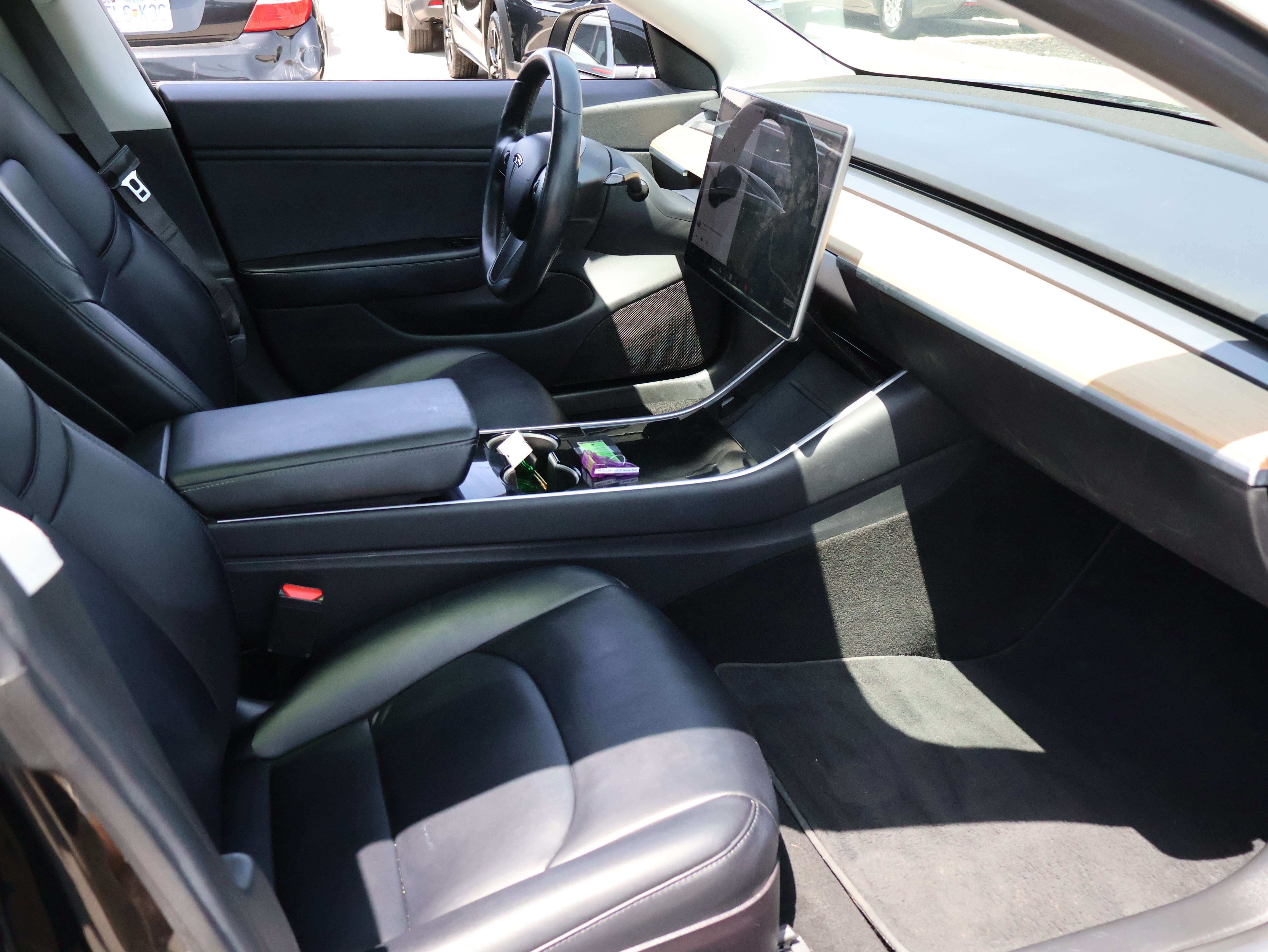 Used 2018 Tesla Model 3 Mid Range RWD image 7