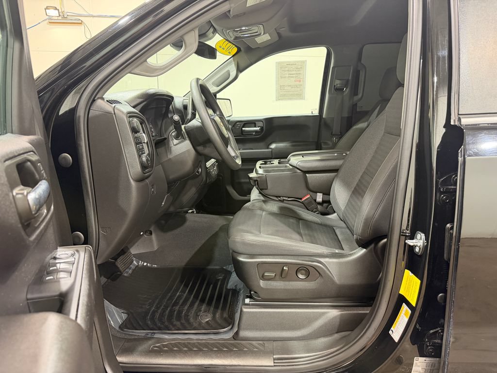 Used 2022 Chevrolet Silverado 1500 Custom AWD/4WD image 21