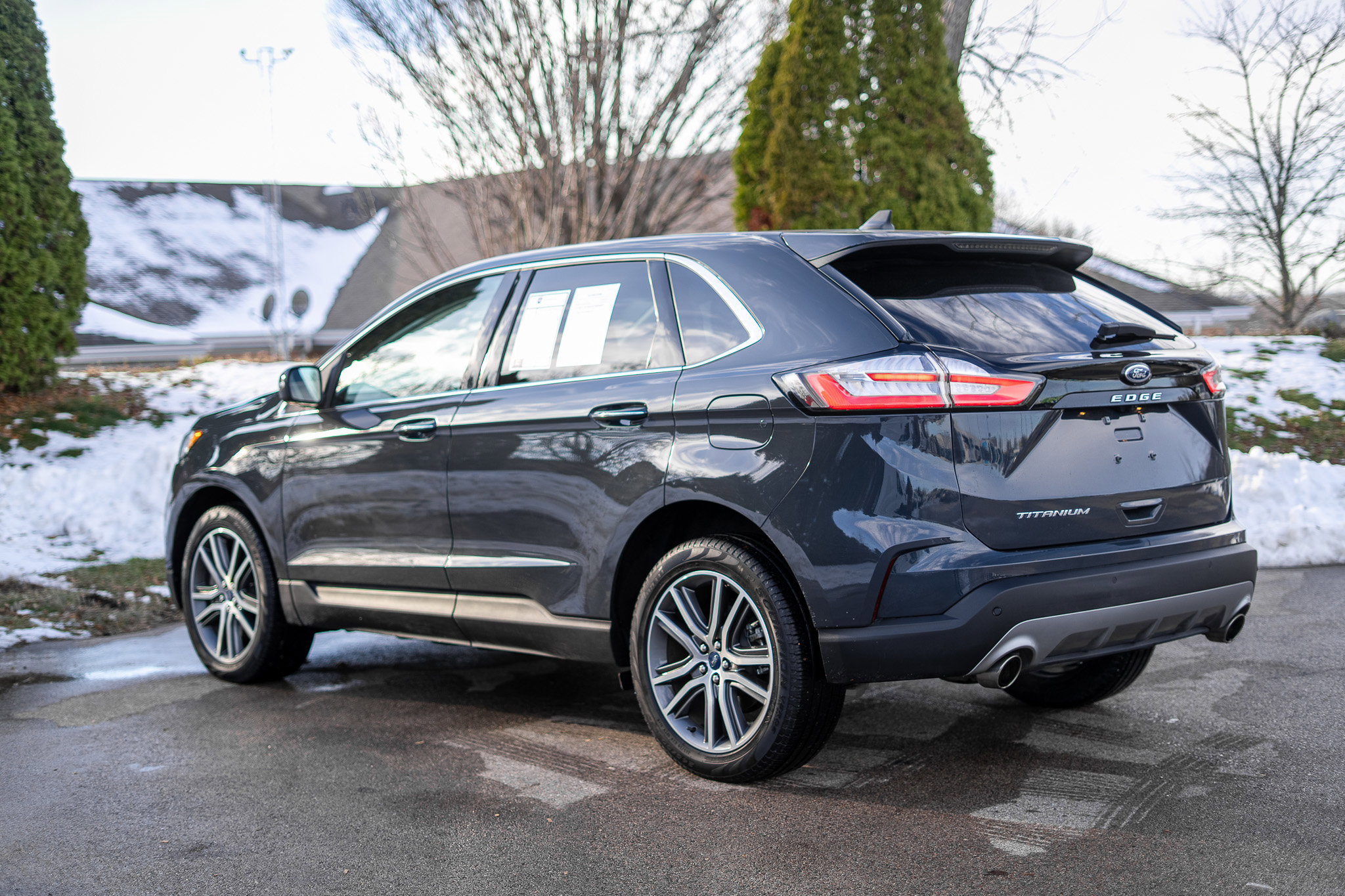 Used 2021 Ford Edge Titanium image 7