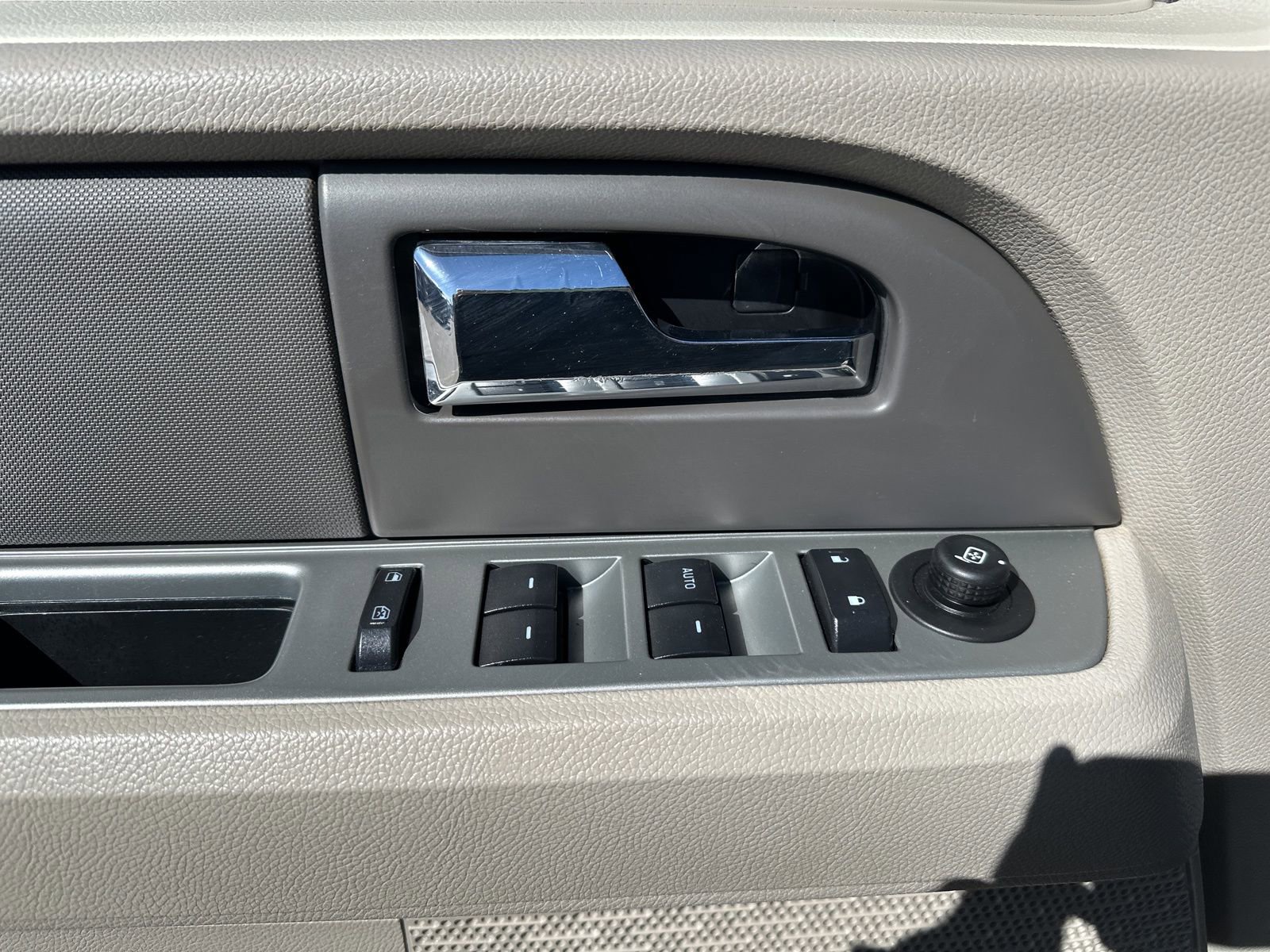 Used 2014 Ford Expedition EL XL image 7